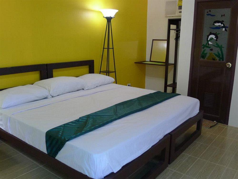 By The Bay, Jacana Bed & Breakfast Puerto Princesa Exterior photo