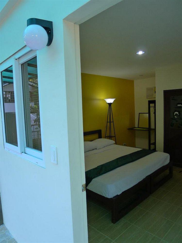 By The Bay, Jacana Bed & Breakfast Puerto Princesa Exterior photo