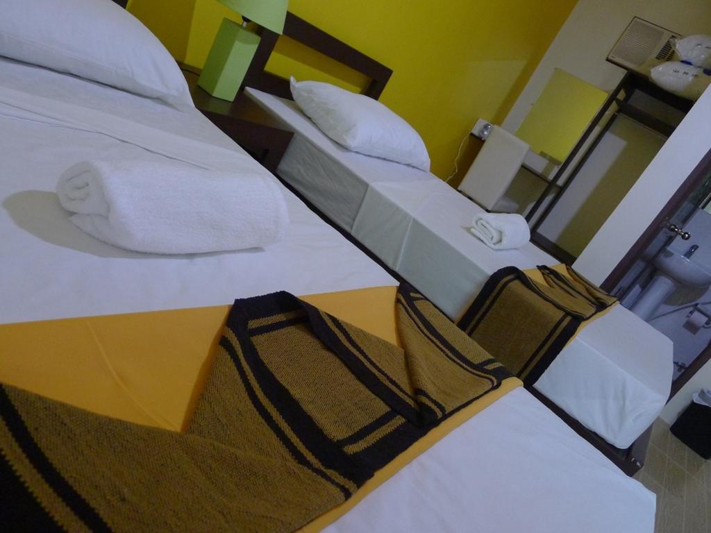 By The Bay, Jacana Bed & Breakfast Puerto Princesa Room photo
