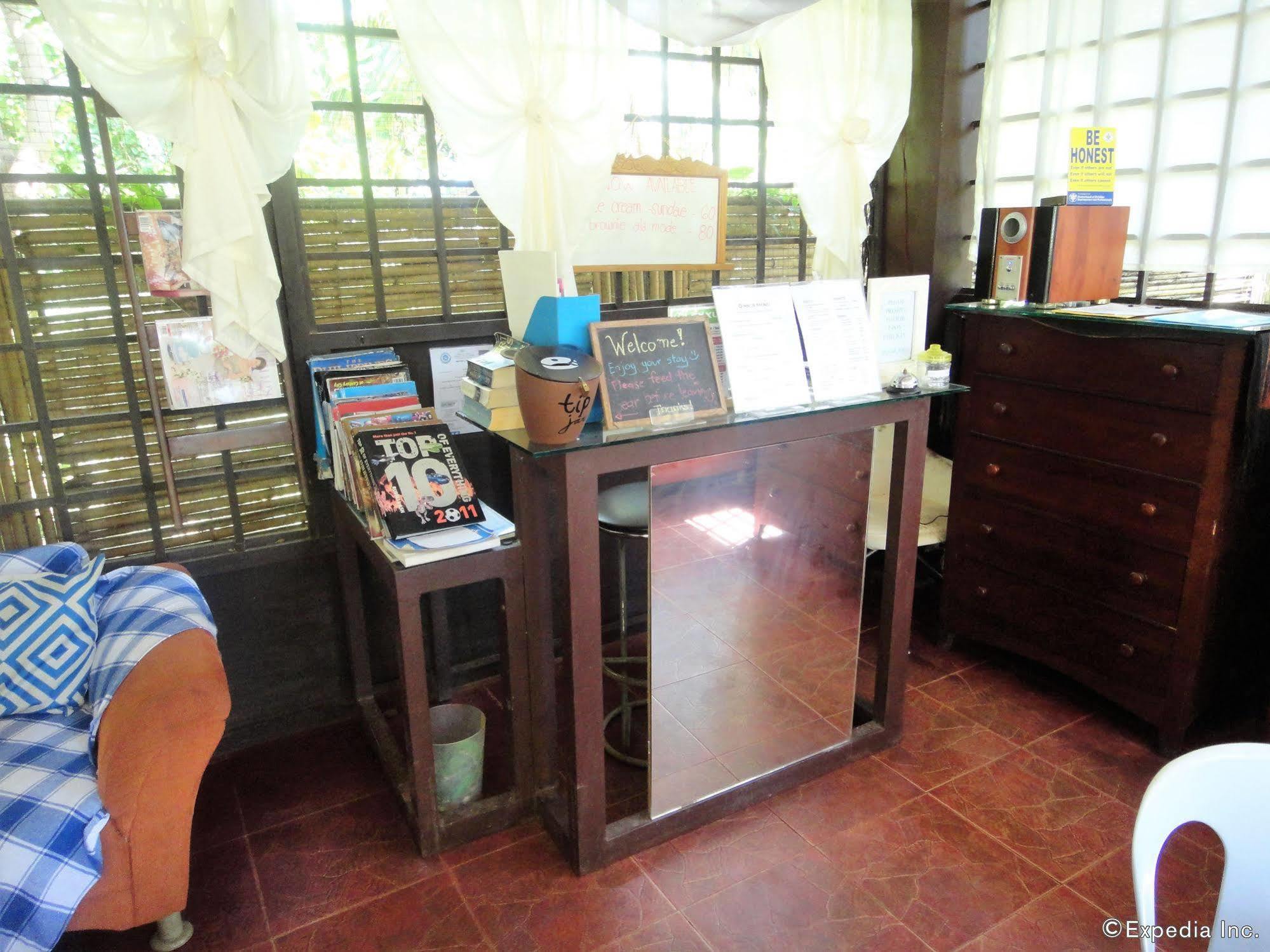 By The Bay, Jacana Bed & Breakfast Puerto Princesa Exterior photo