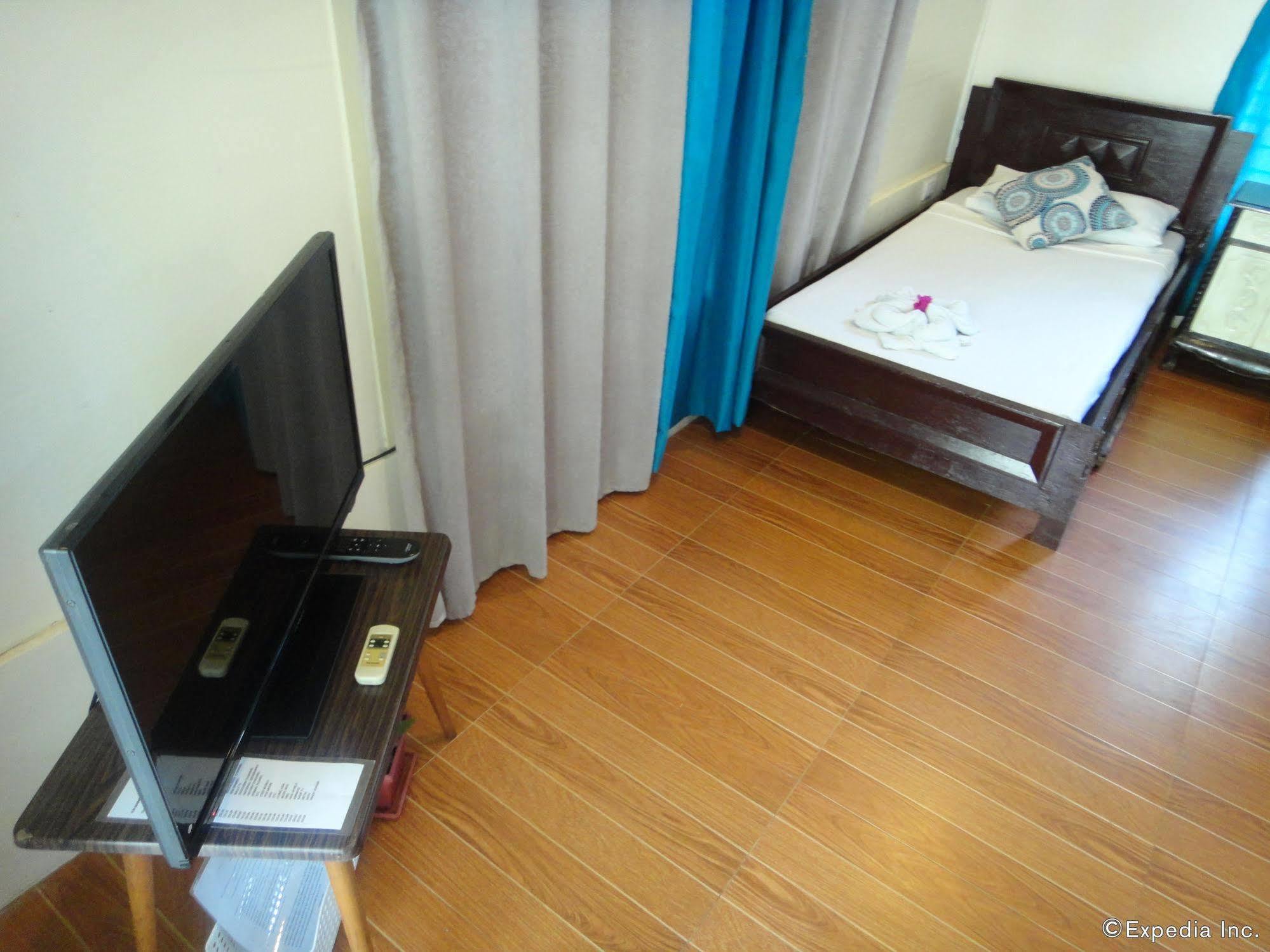 By The Bay, Jacana Bed & Breakfast Puerto Princesa Exterior photo